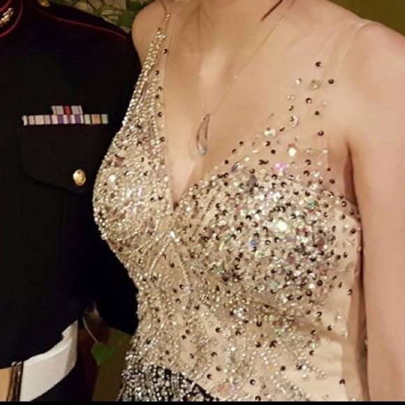 Prom dress - Picture 2 of 2